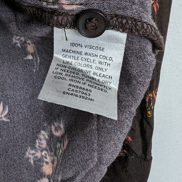 Something Navy Brown Ganache Bohemian Button Down Floral Top Size XS - Picture 7 of 8